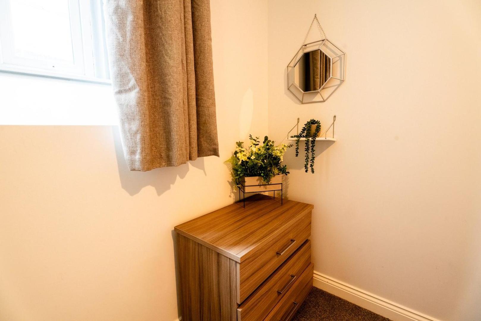 Free Parking | Smart Tv | 4 Guests Apartment