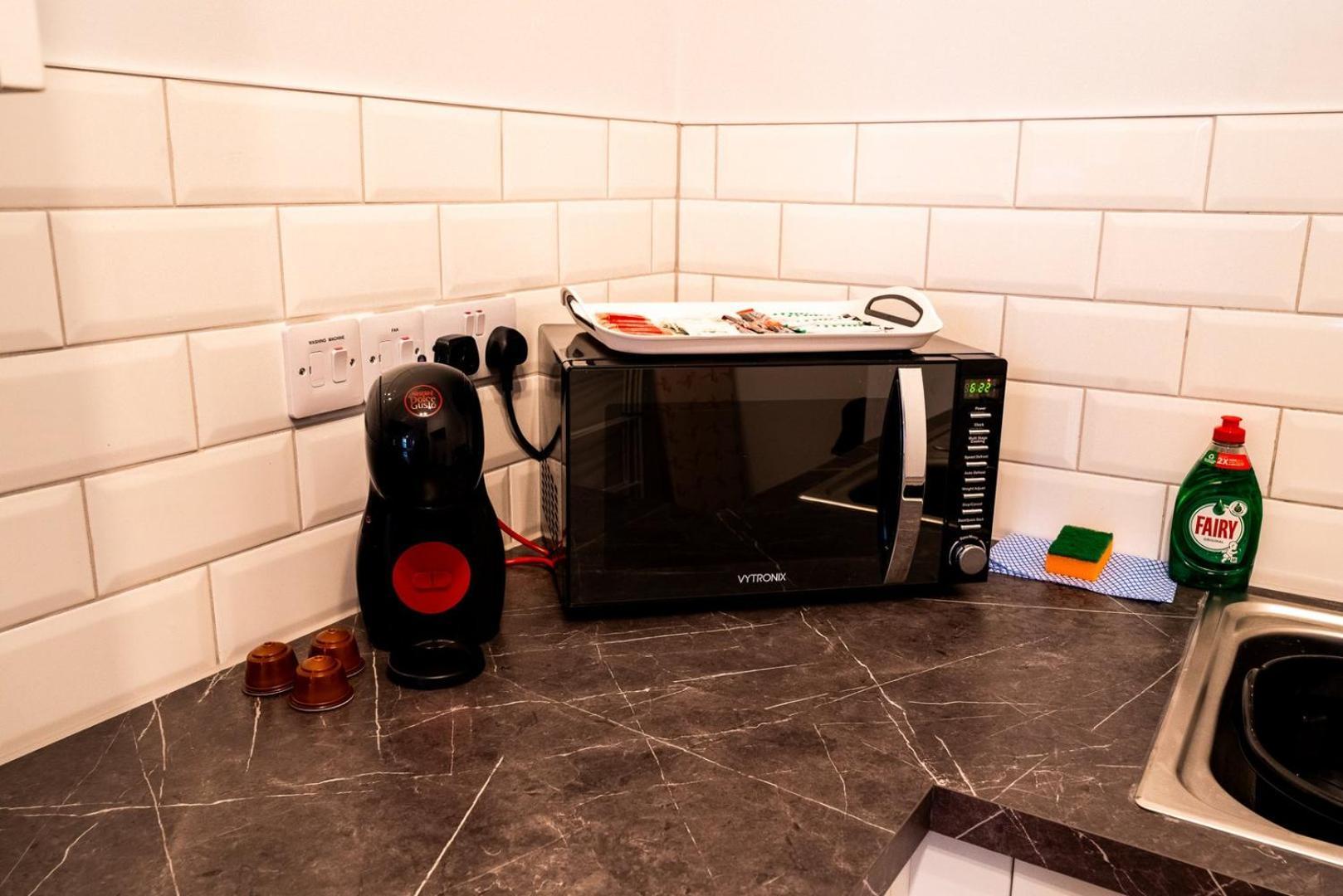 Free Parking | Smart Tv | 4 Guests Swansea
