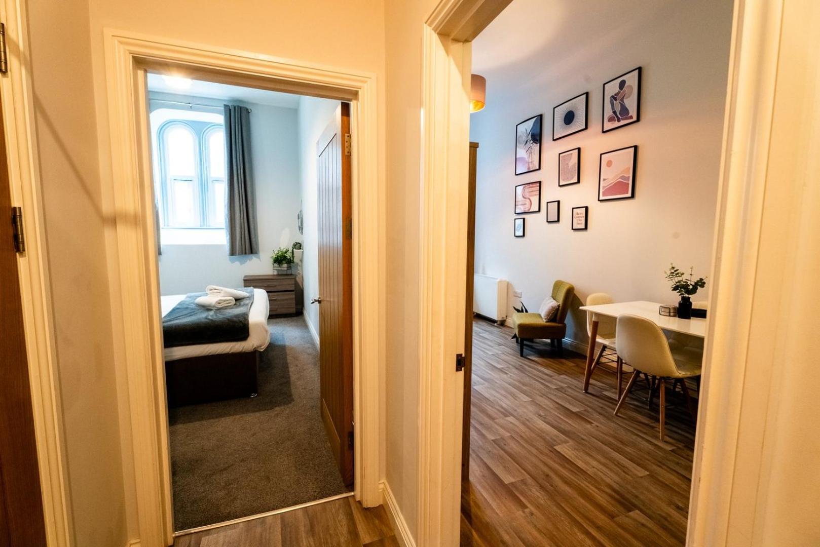 Apartment Free Parking | Smart Tv | 4 Guests *