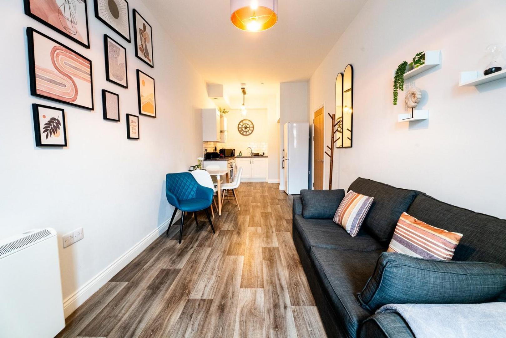 Free Parking | Smart Tv | 4 Guests Apartment