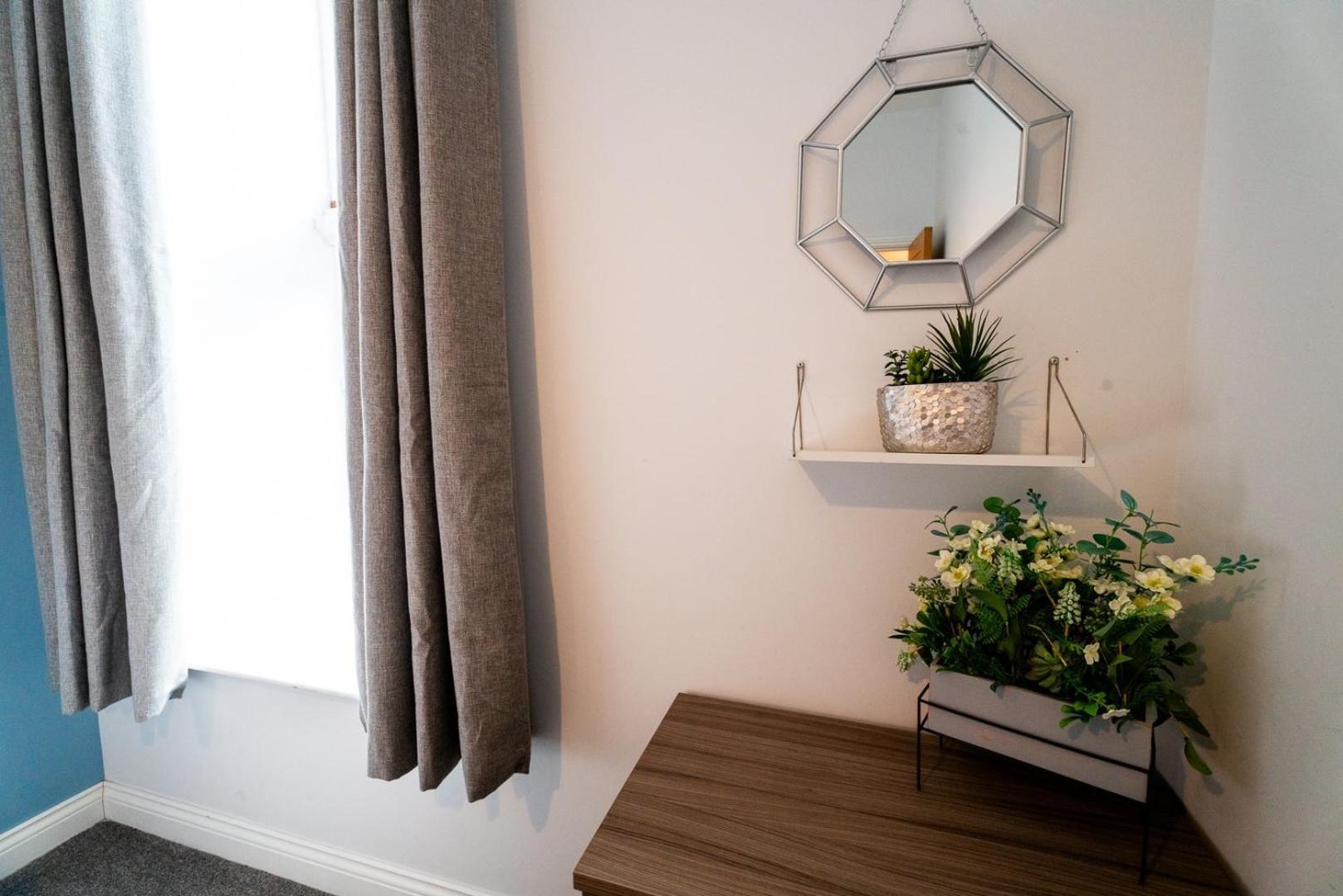 Free Parking | Smart Tv | 4 Guests Apartment