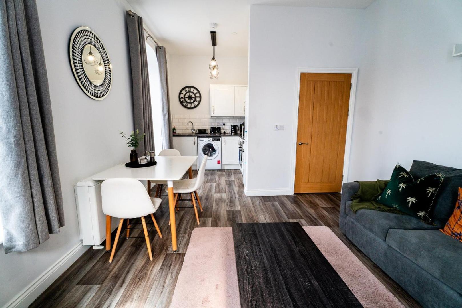 Free Parking | Smart Tv | 4 Guests *