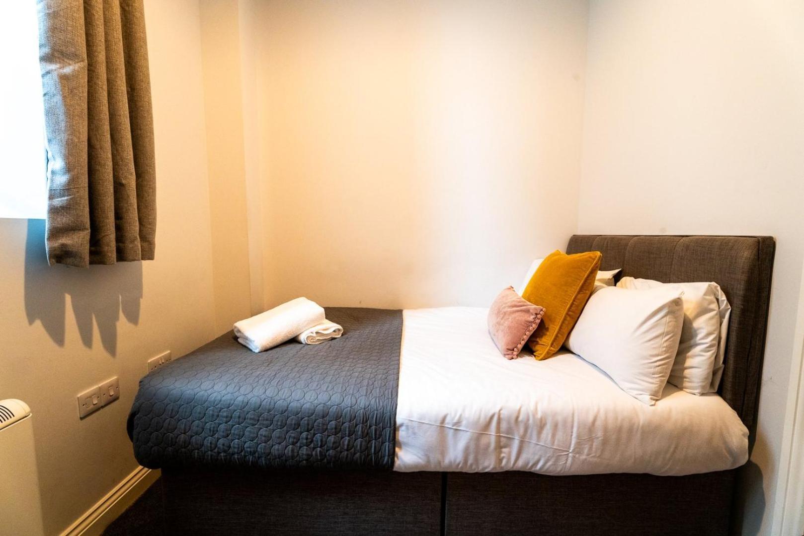 Free Parking | Smart Tv | 4 Guests Apartment Swansea