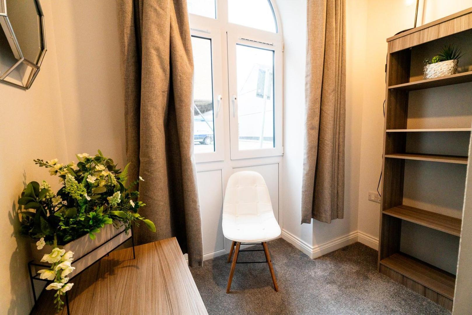 Apartment Free Parking | Smart Tv | 4 Guests Swansea